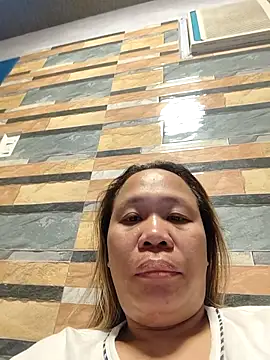 squirtshantal online show from April 15, 7:58 pm