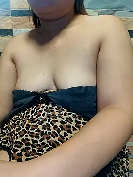 squirtshantal online show from January 7, 11:48 am