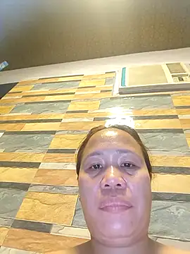 squirtshantal online show from January 8, 1:06 pm