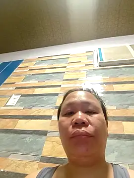 squirtshantal online show from April 11, 7:50 pm