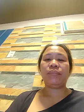 squirtshantal online show from April 10, 7:59 am