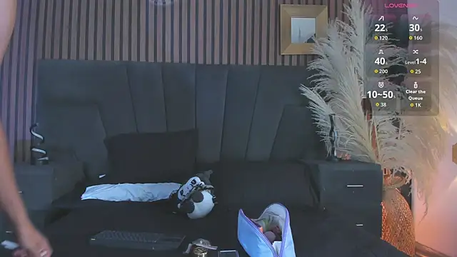 MarcoAndAllice online show from April 13, 5:00 am