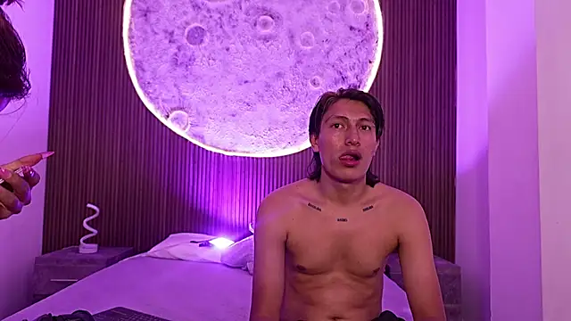 Snapshot of MarcoAndAllice chatting on February 25, 11:15 pm MarcoAndAllice online show from February 25, 11:15 pm