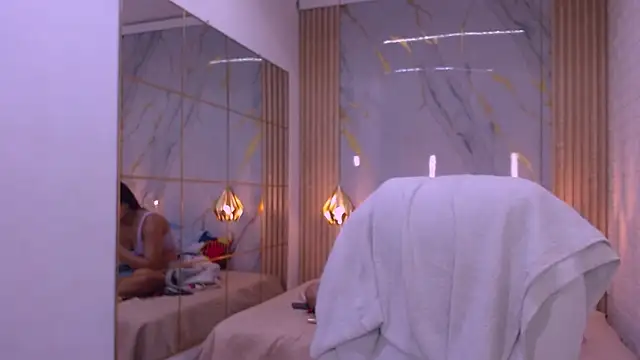 vanessa f online show from March 20, 7:15 pm