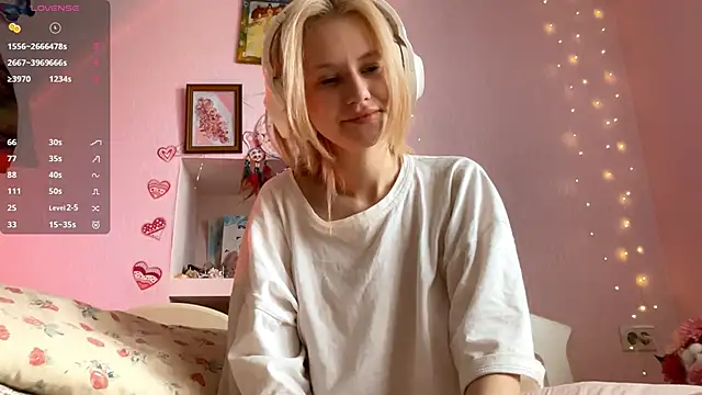 MelissaZaria online show from March 20, 6:03 am