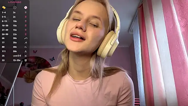 MelissaZaria online show from April 11, 6:32 am