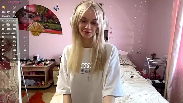 MelissaZaria online show from April 15, 6:30 am