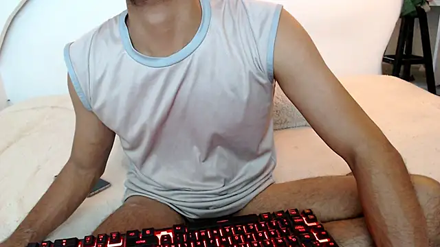 johanoro333 online show from February 21, 2:24 am