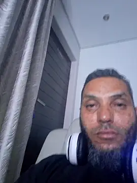 Snapshot of Dkny_boy chatting on February 11, 9:58 pm Dkny boy online show from February 11, 9:58 pm