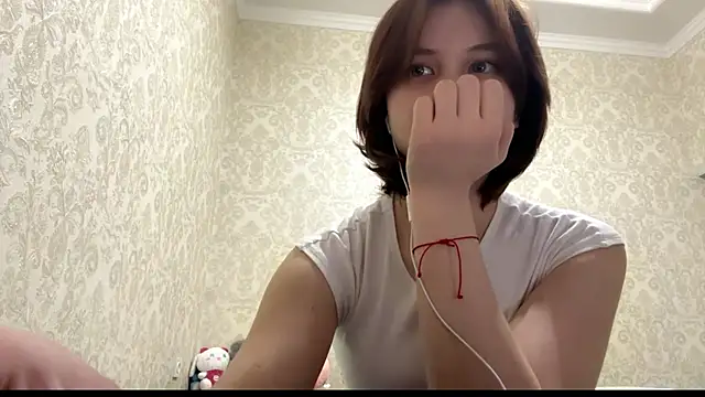 Snapshot of TrueViva chatting on April 8, 2:51 pm TrueViva online show from April 8, 2:51 pm