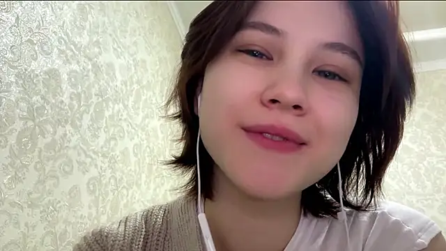 Snapshot of TrueViva chatting on March 11, 2:55 pm TrueViva online show from March 11, 2:55 pm