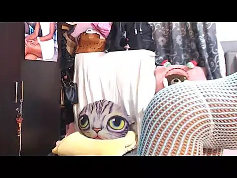 alanalaurent15 online show from March 7, 8:43 am