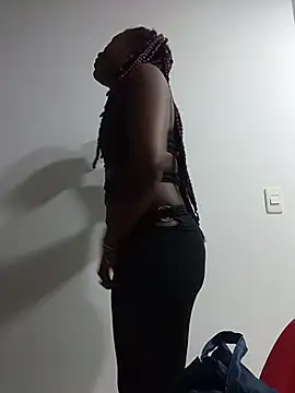 alanalaurent15 online show from March 15, 8:32 am