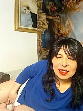 Snapshot of MadamBell chatting on March 6, 4:46 pm MadamBell online show from March 6, 4:46 pm