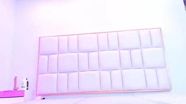 Violetta-foxx online show from March 2, 7:32 pm