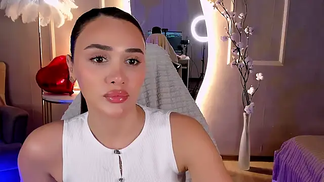 Kimberly Chapman online show from February 15, 5:52 am