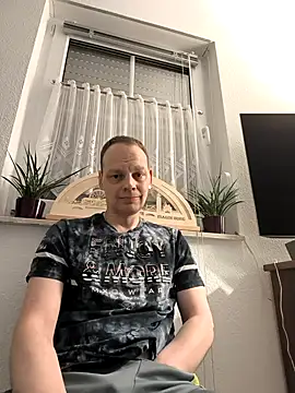 Snapshot of XXEricX chatting on February 17, 4:15 pm XXEricX online show from February 17, 4:15 pm