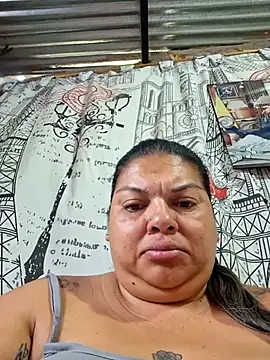 Snapshot of Juli_Powl chatting on July 12, 12:06 pm Juli Powl online show from July 12, 12:06 pm
