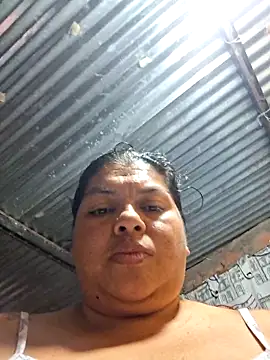 Snapshot of Juli_Powl chatting on June 21, 1:44 am Juli Powl online show from June 21, 1:44 am