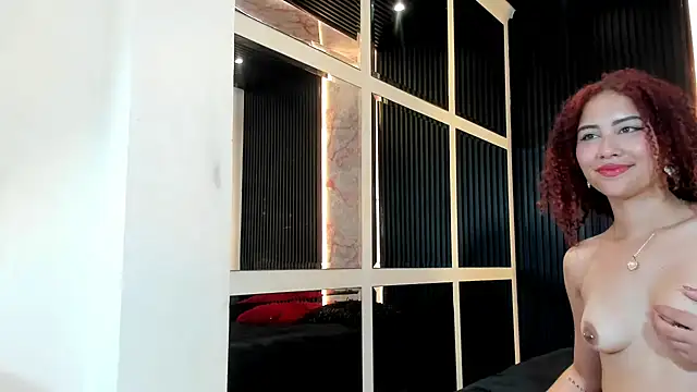 Snapshot of LuciaBeltrann chatting on April 23, 7:26 pm LuciaBeltrann online show from April 23, 7:26 pm