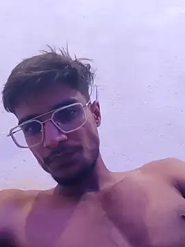 Snapshot of kaushikhotty chatting on June 17, 8:52 pm kaushikhotty online show from June 17, 8:52 pm