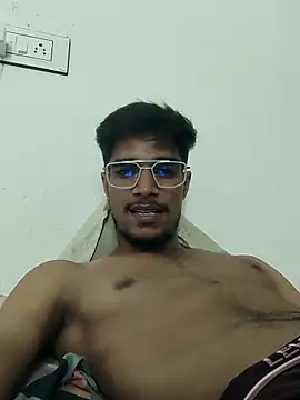 Snapshot of kaushikhotty chatting on June 7, 9:31 pm kaushikhotty online show from June 7, 9:31 pm