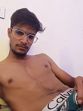 Snapshot of kaushikhotty chatting on June 14, 9:10 am kaushikhotty online show from June 14, 9:10 am