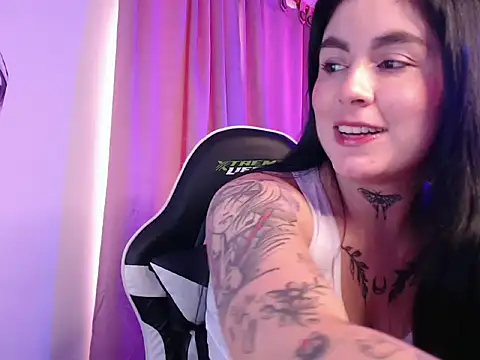 JanineRae online show from March 11, 6:24 pm