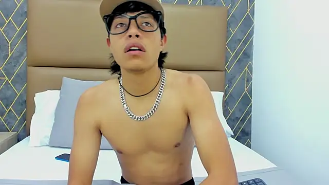 Escanor Hot online show from February 20, 8:44 pm