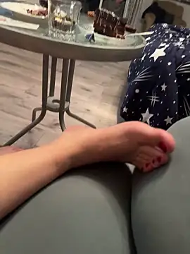 Snapshot of BabyGirlsss200 chatting on February 12, 1:16 am BabyGirlsss200 online show from February 12, 1:16 am