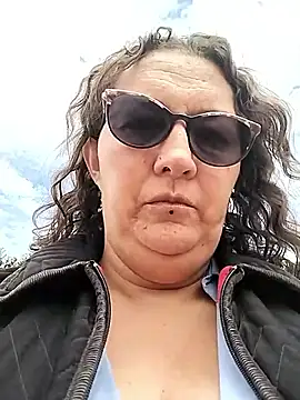 Snapshot of _Saraqueen chatting on February 20, 3:25 pm Saraqueen online show from February 20, 3:25 pm