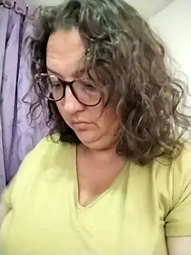 Snapshot of _Saraqueen chatting on March 1, 7:47 pm Saraqueen online show from March 1, 7:47 pm