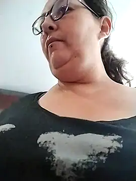  Saraqueen online show from March 13, 3:28 pm