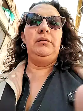 Snapshot of _Saraqueen chatting on February 27, 3:23 pm Saraqueen online show from February 27, 3:23 pm