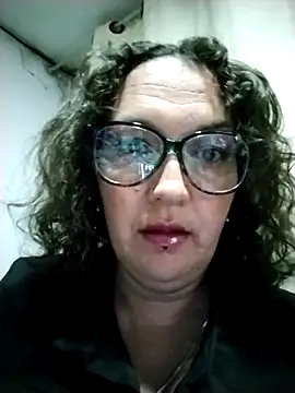  Saraqueen online show from March 29, 12:01 am