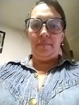  Saraqueen online show from April 3, 3:35 am