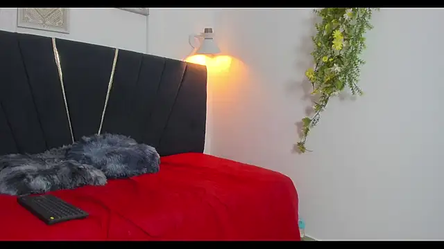 alexx cum18 online show from May 15, 10:52 pm