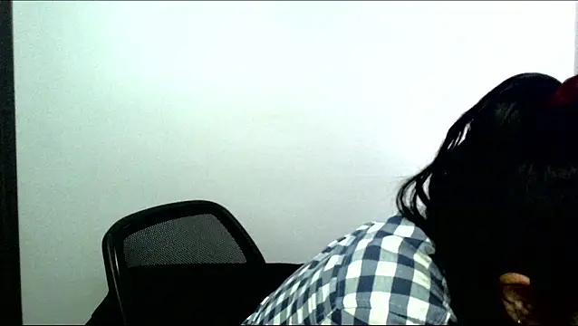 Velvet Dragon online show from February 18, 7:21 pm