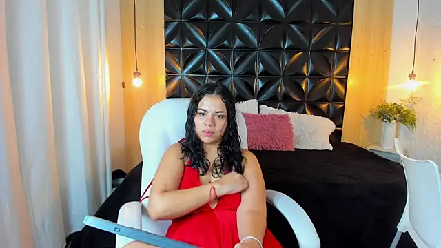 Snapshot of Veyra_sereny chatting on June 30, 6:46 am Veyra sereny online show from June 30, 6:46 am