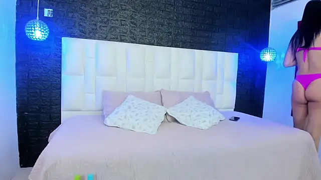 SussanParker online show from February 24, 12:00 am