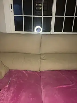 rosemistic online show from March 10, 7:07 pm