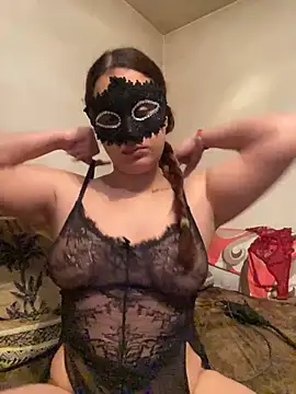 SweetAisha00 online show from April 2, 12:18 am