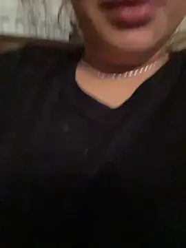 SweetAisha00 online show from March 18, 9:37 pm