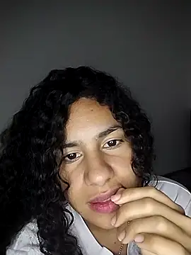 Snapshot of RizHoney chatting on February 12, 12:16 pm RizHoney online show from February 12, 12:16 pm