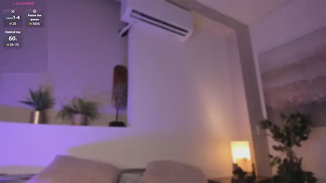 Snapshot of _victoria_lee chatting on June 14, 12:39 pm victoria lee online show from June 14, 12:39 pm