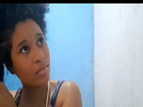 MadelynStamant online show from March 18, 12:19 pm