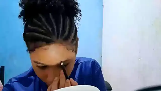 MadelynStamant online show from April 13, 1:15 pm