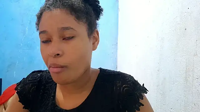 MadelynStamant online show from March 31, 12:29 pm