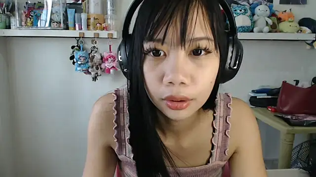 GloryKulikowski online show from March 7, 2:18 am