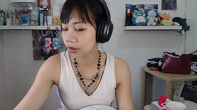 GloryKulikowski online show from March 14, 2:17 am